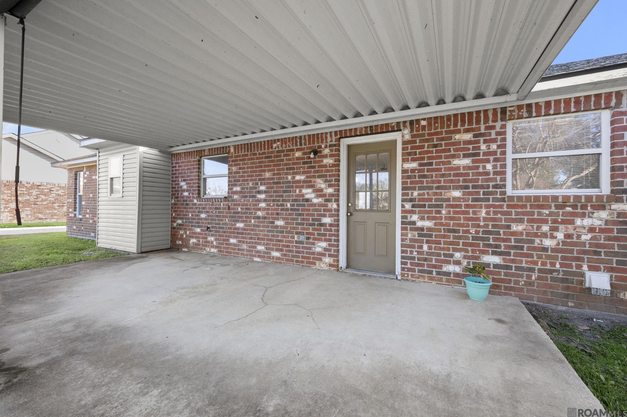 2407 S Nottoway Ave, Gonzales, Louisiana image 13