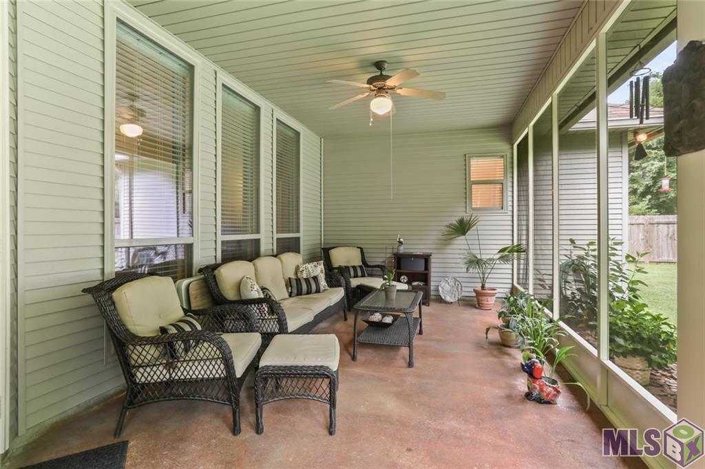 1043 Tallowtree Drive, Mandeville, Louisiana image 30