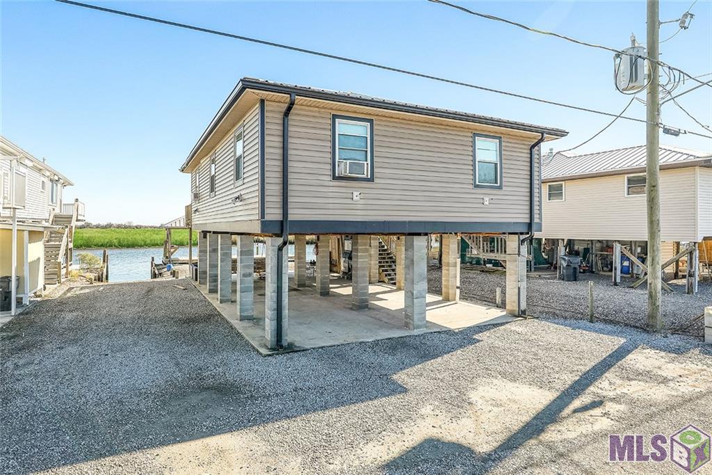 449 Martin Lane, Port Sulphur, Louisiana image 1