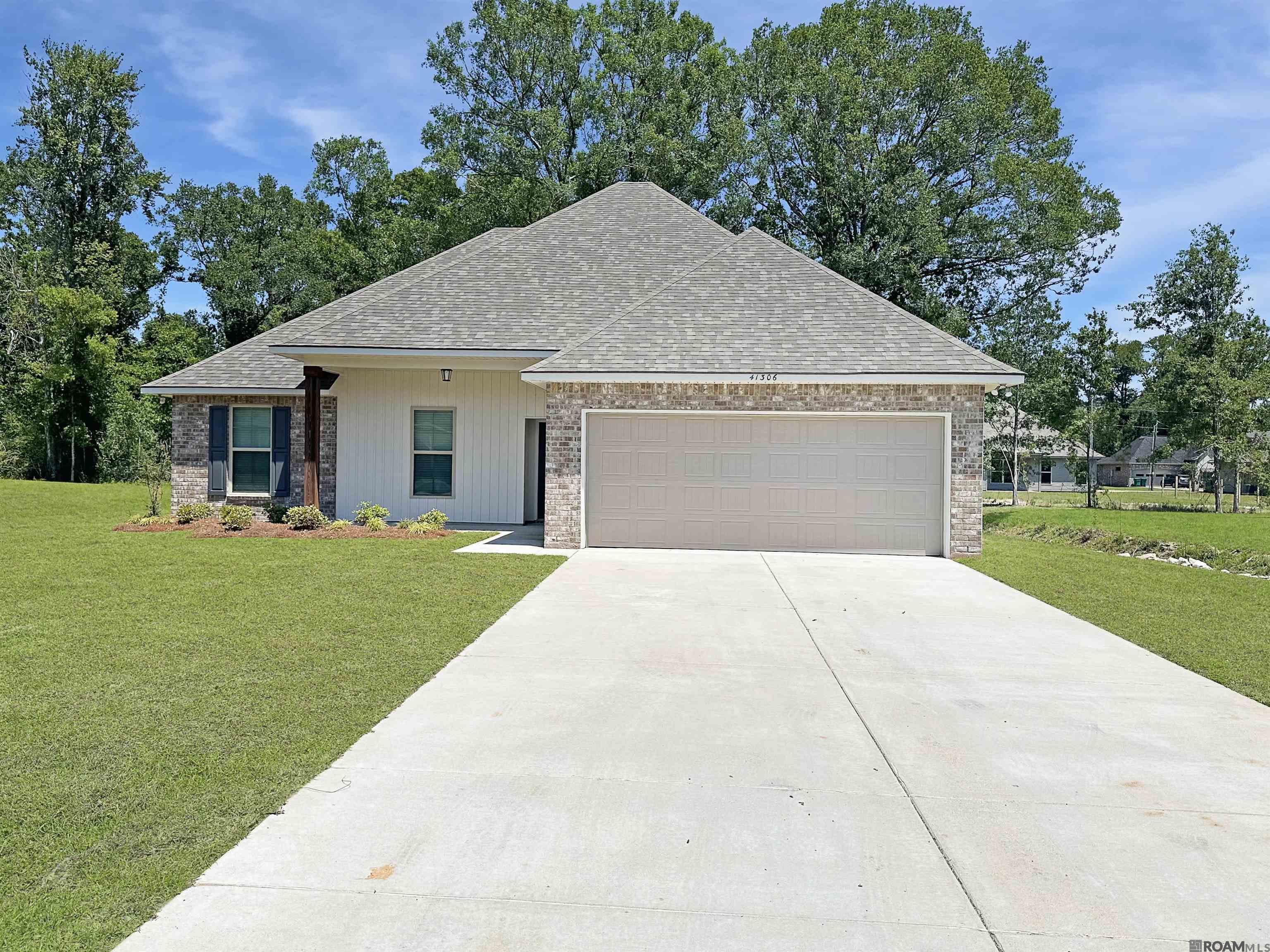 2138 Colombo Drive, Harvey, Louisiana image 1