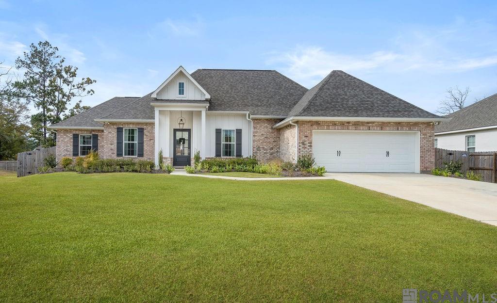 512 Spruce Creek Court, Covington, Louisiana image 1