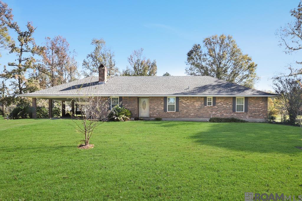 21090 Debbie Ln, Denham Springs, Louisiana image 3