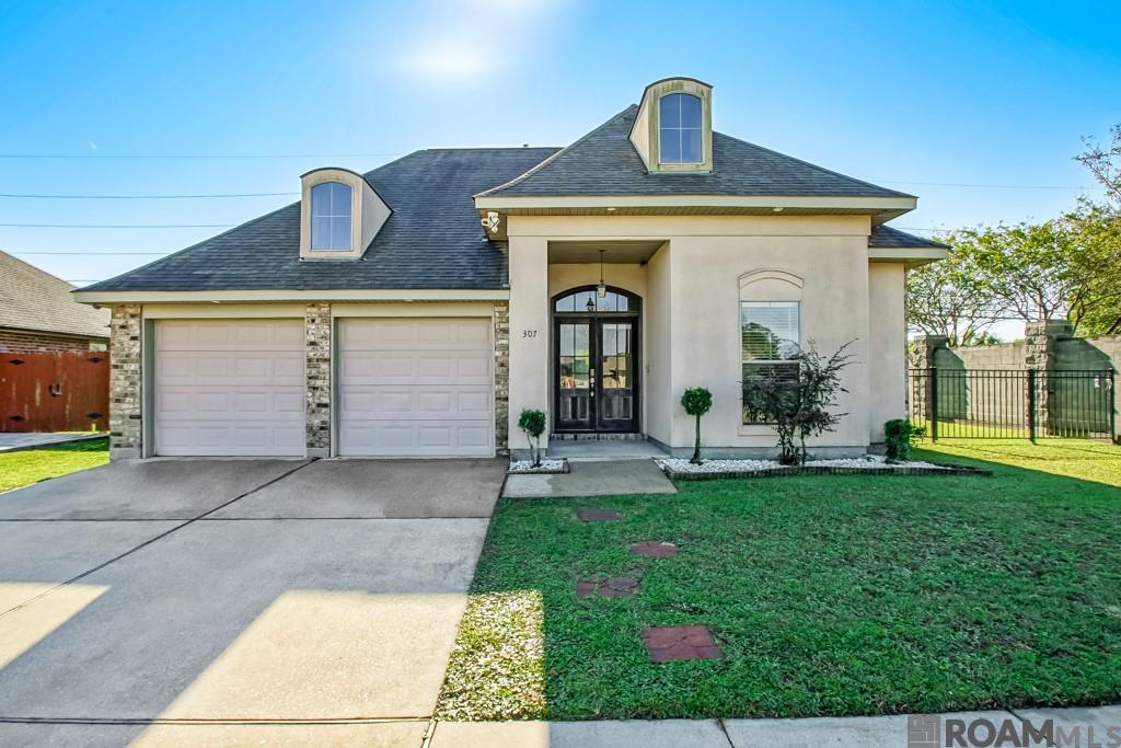 307 S Pin Oak Drive, Saint Rose, Louisiana image 1