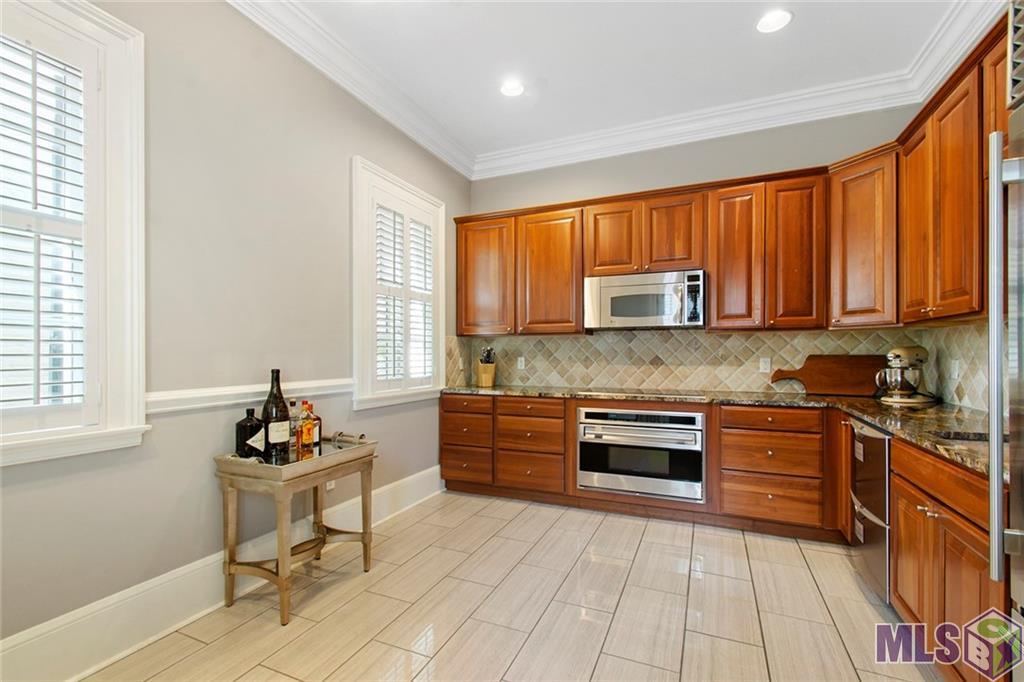 501 Burgundy Street #501, New Orleans, Louisiana image 11