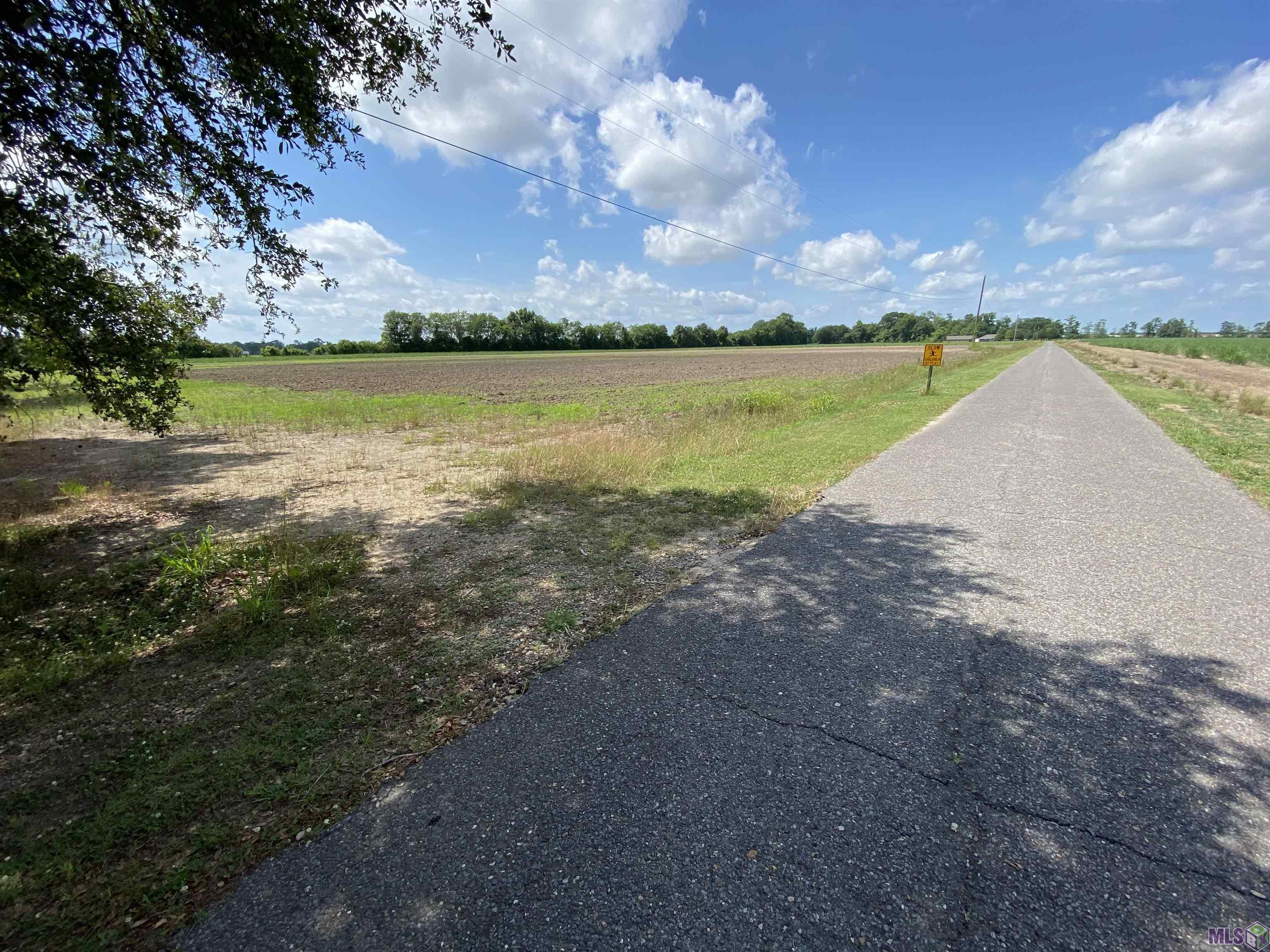 1949 Valverda Rd, Maringouin, Louisiana image 2