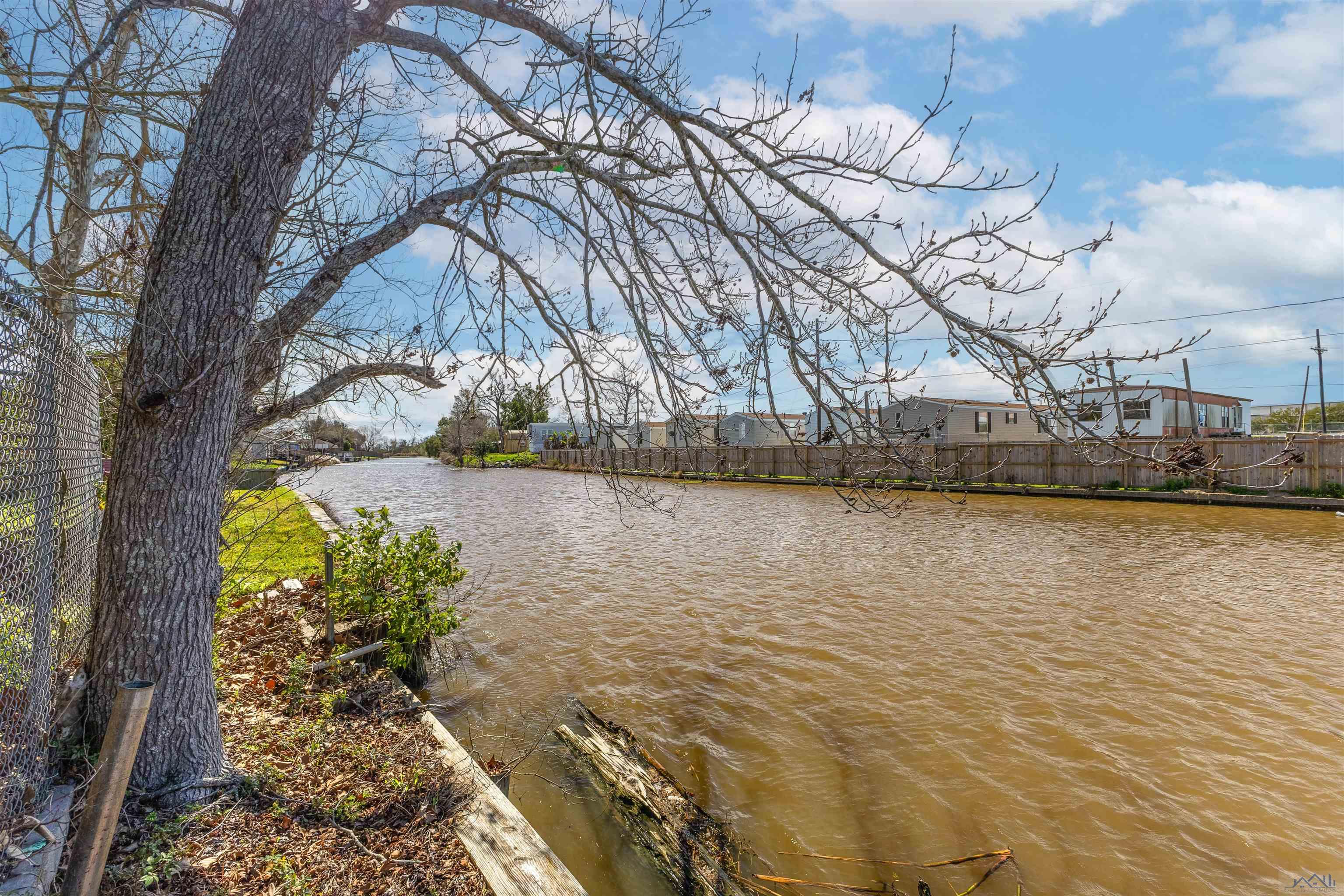 195 Presque Isle Drive, Bourg, Louisiana image 5