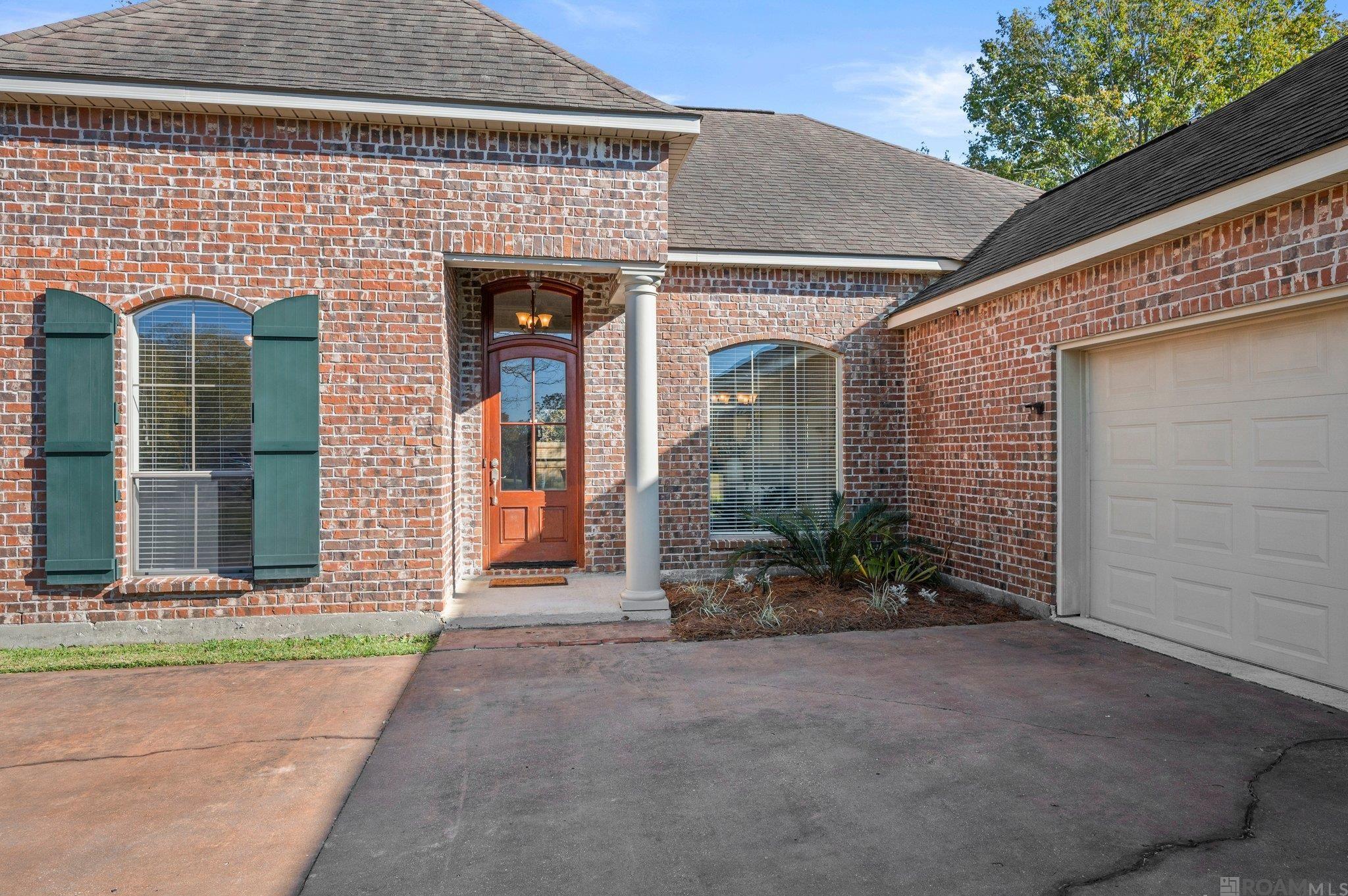 17074 Kari Dr, Prairieville, Louisiana image 2