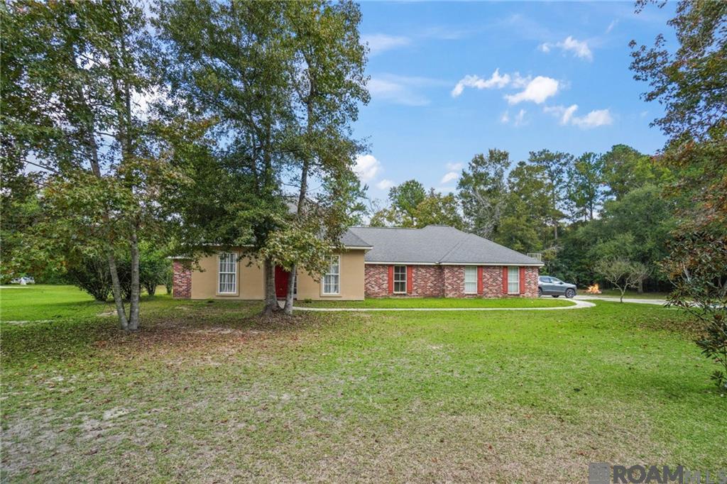 30223 East Street, Lacombe, Louisiana image 3