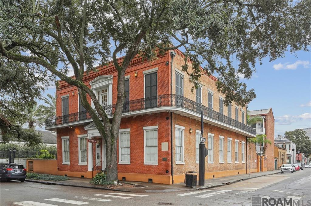 740 Esplanade Avenue #3, New Orleans, Louisiana image 1