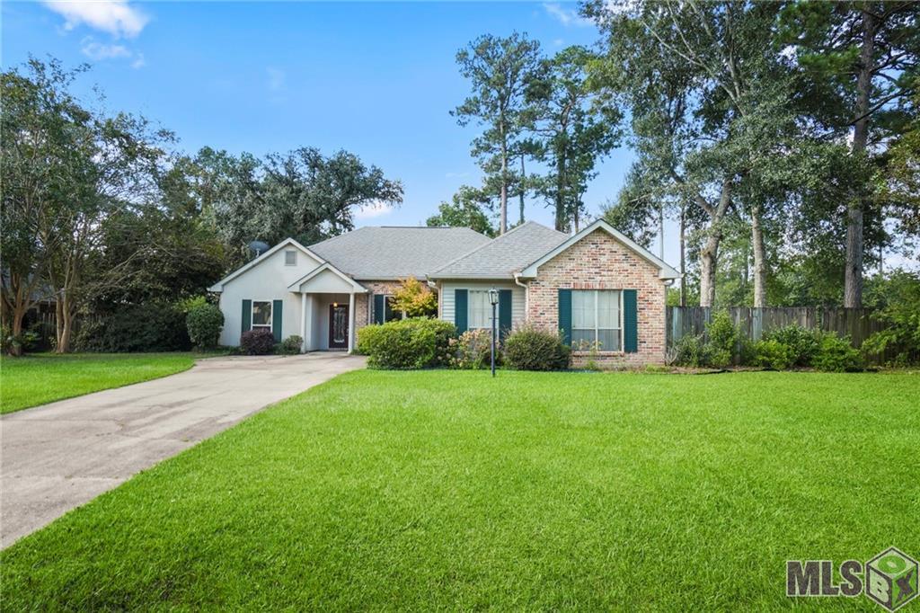 513 Laurelleaf Lane, Covington, Louisiana image 1