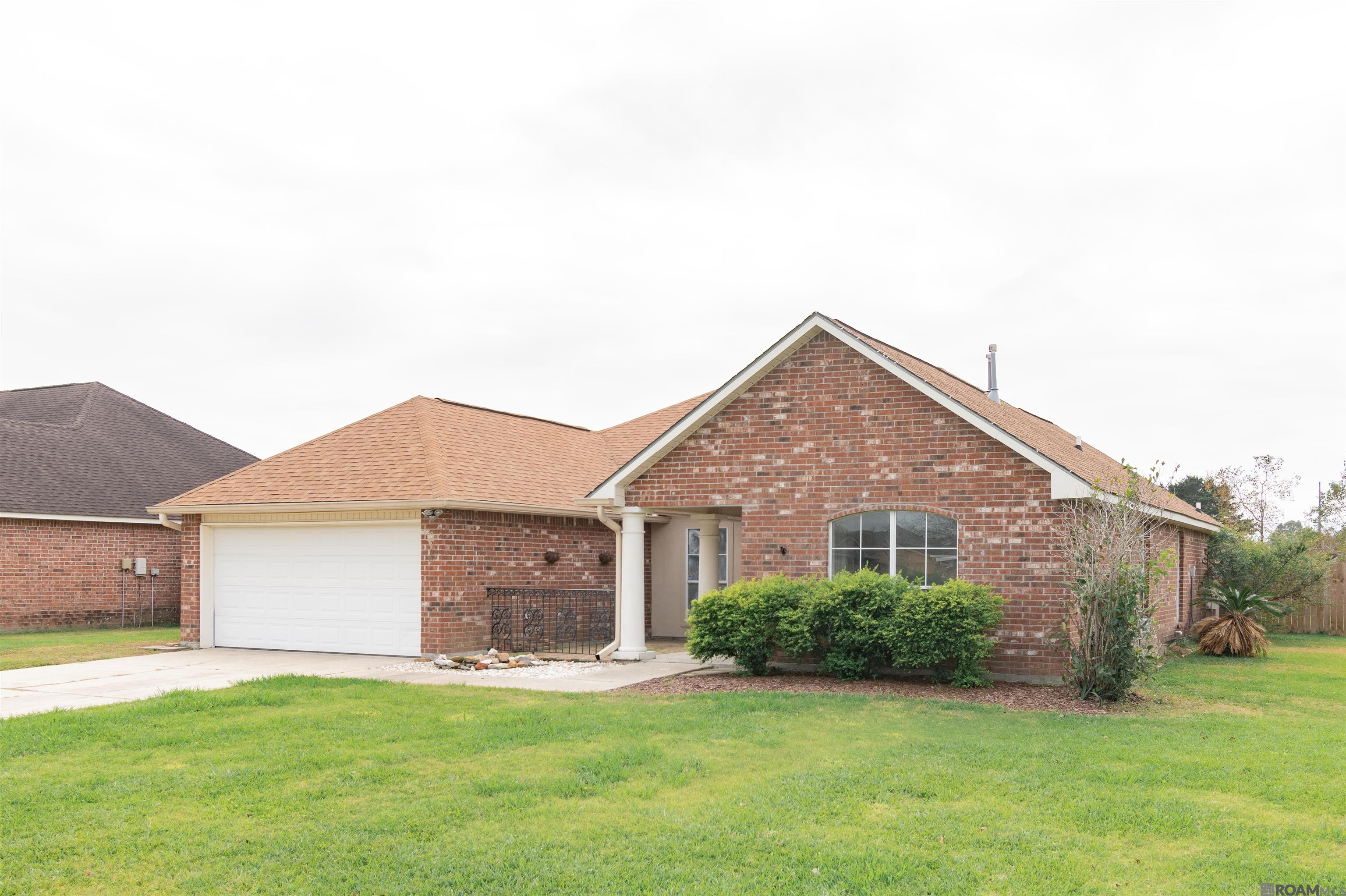 8850 Beauvoir Ave, Denham Springs, Louisiana image 1