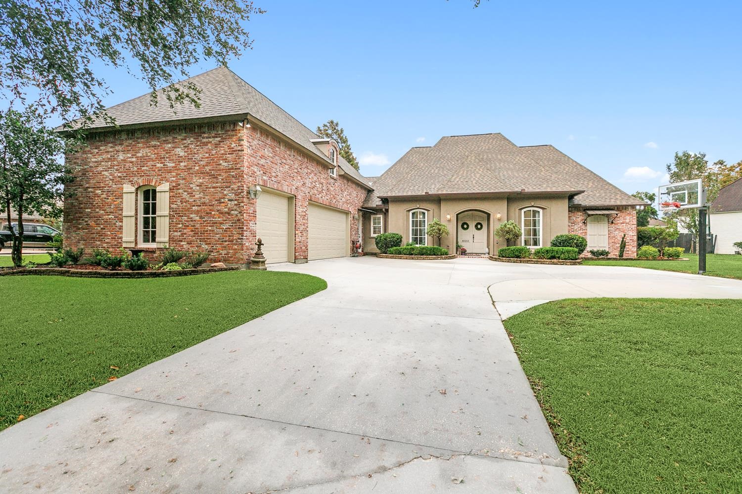 40203 Dove Estates Ct, Gonzales, Louisiana image 3