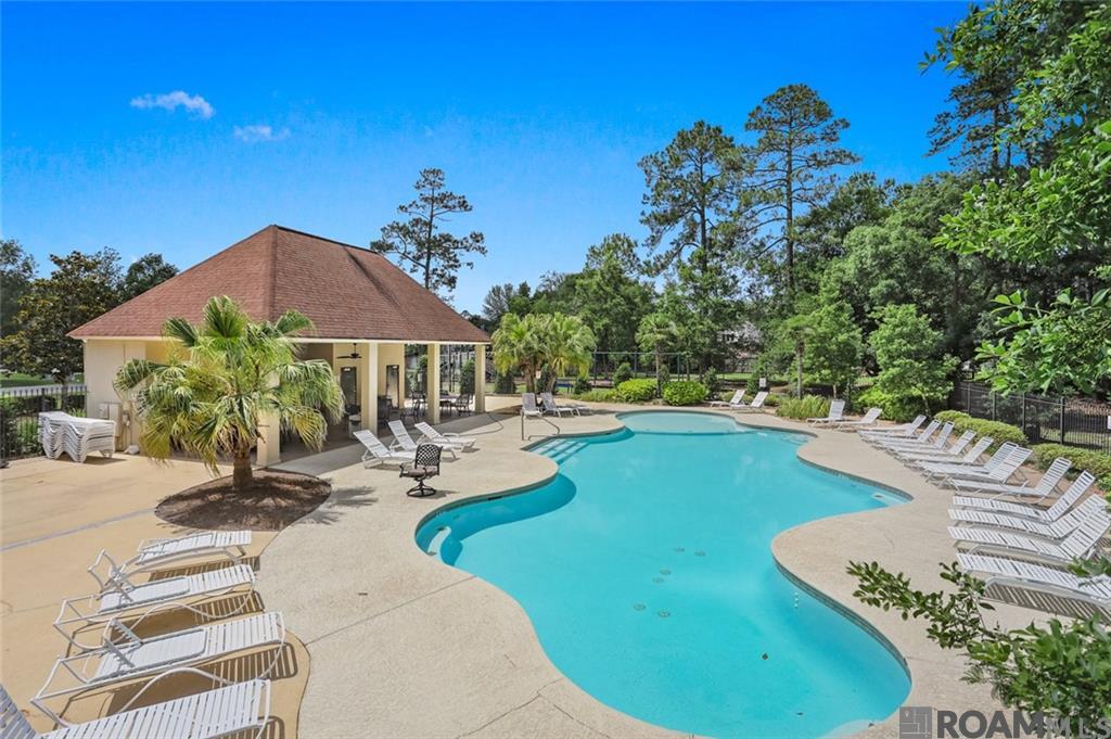 3300 Knoll Court, Mandeville, Louisiana image 1