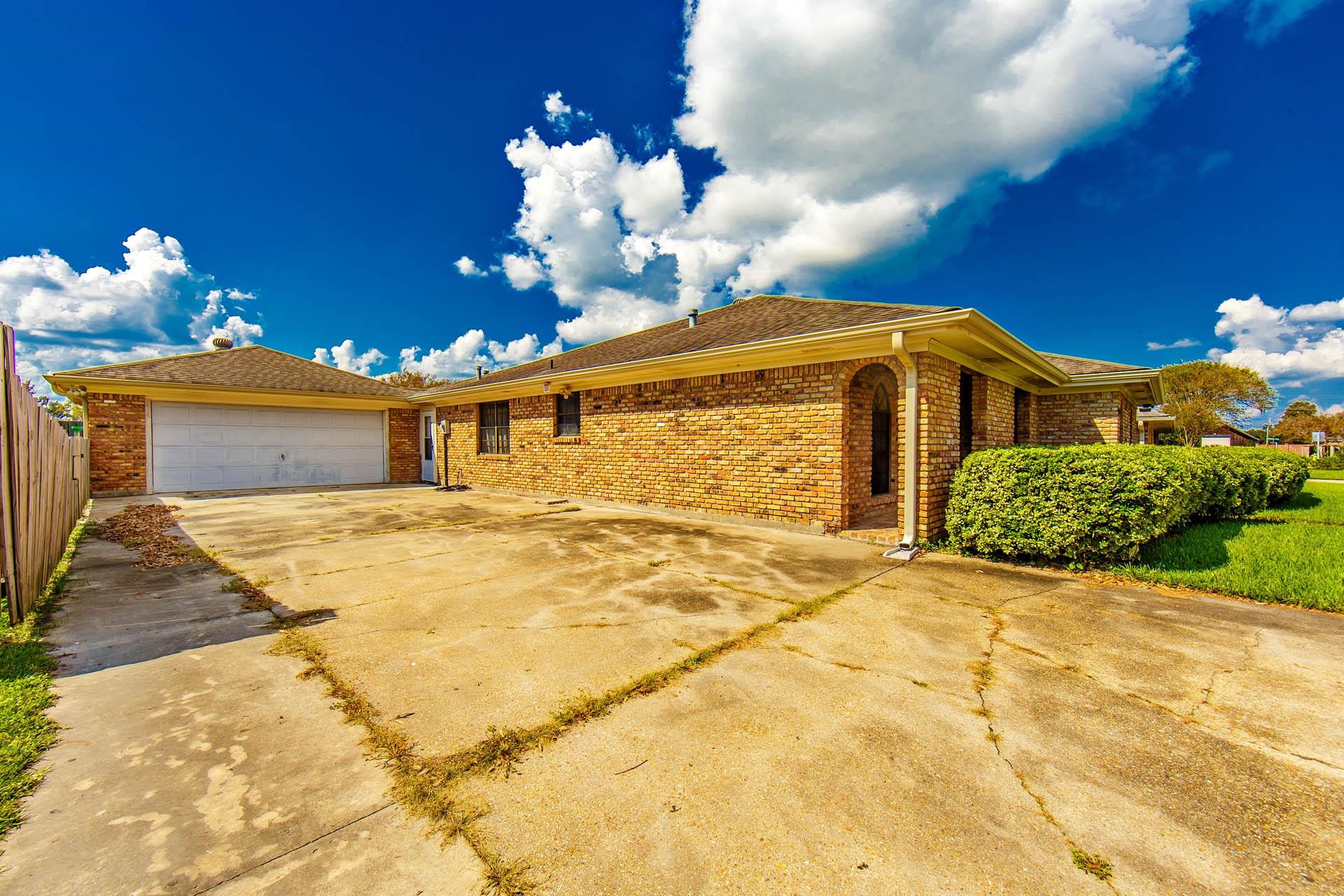 505 Carthage Drive, Houma, Louisiana image 2