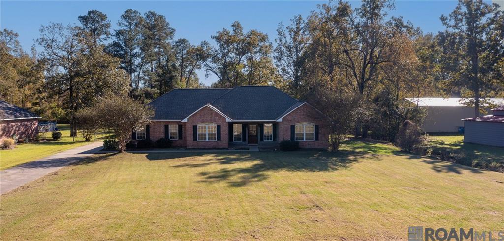 218 Golden Leaf Lane, Pineville, Louisiana image 1