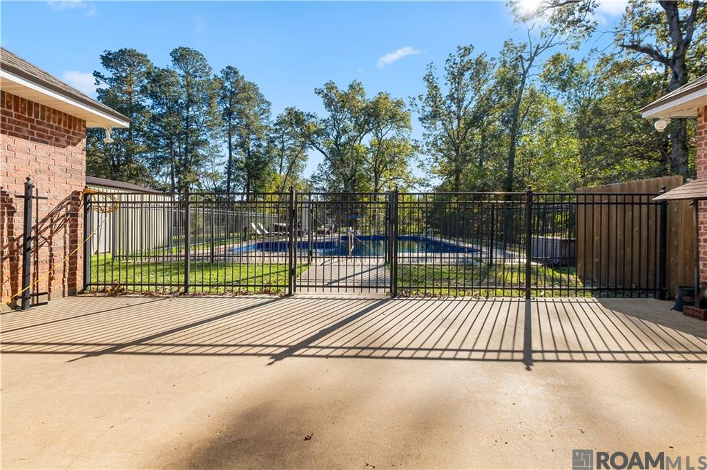 218 Golden Leaf Lane, Pineville, Louisiana image 26