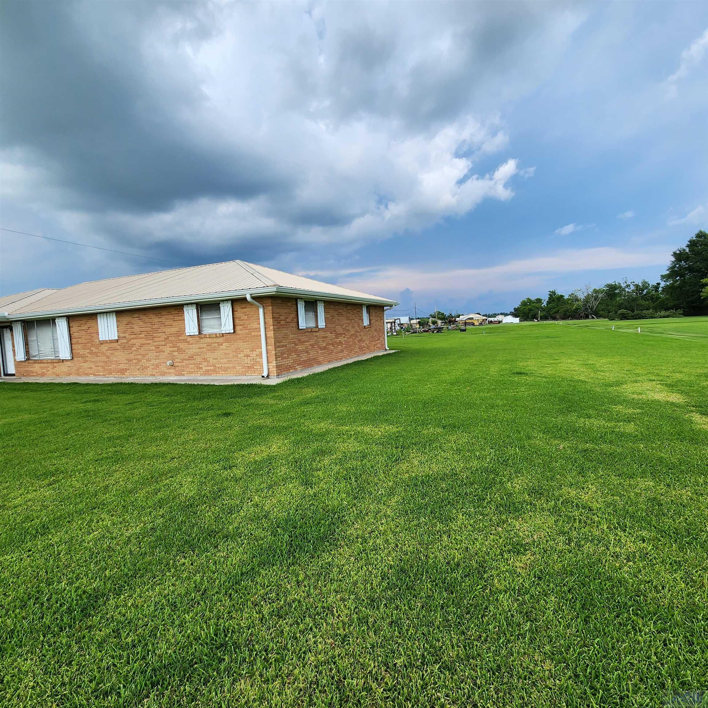 15657 East Main Street, Cut Off, Louisiana image 3