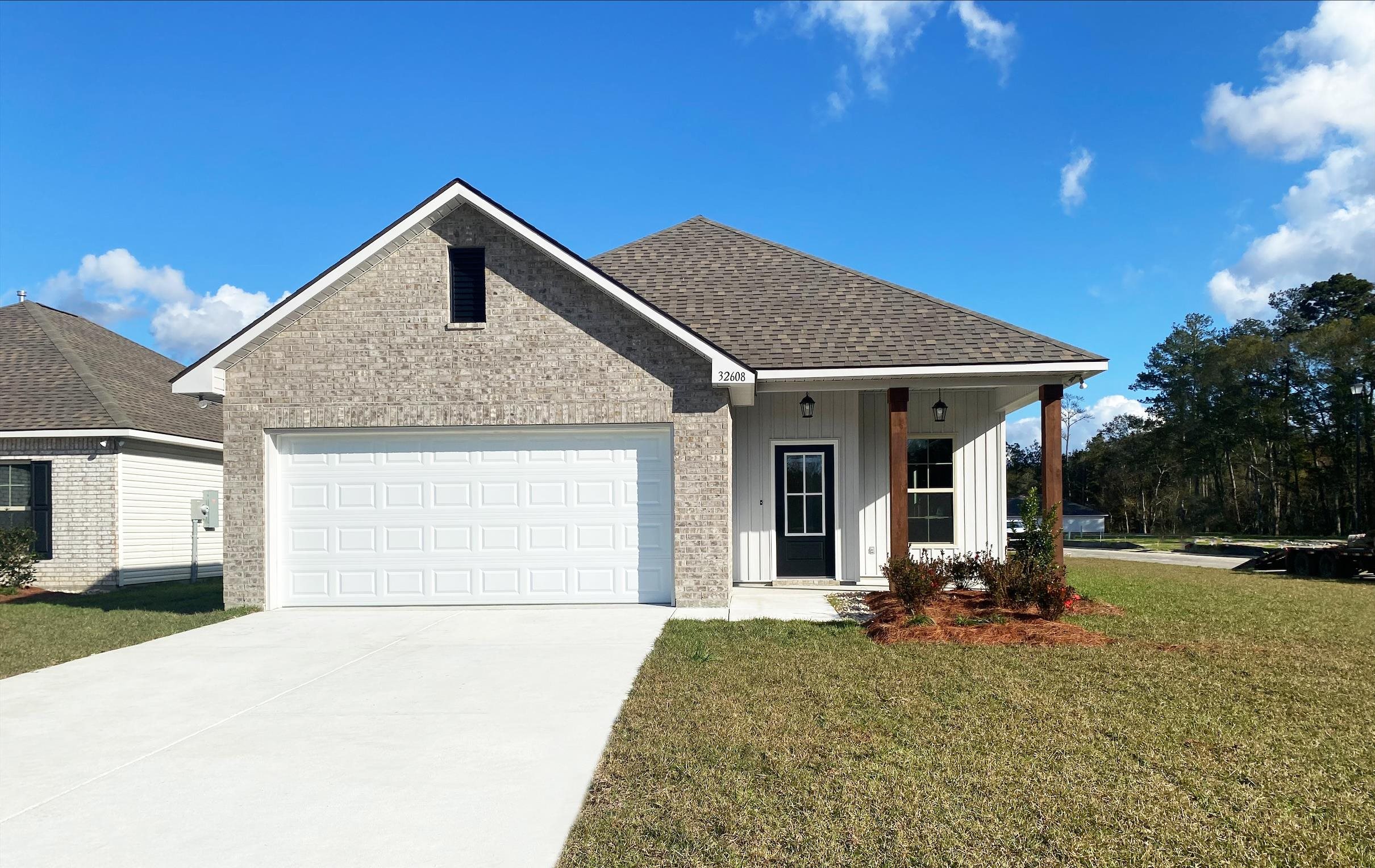 32608 Flower Tree Ct, Walker, Louisiana image 1