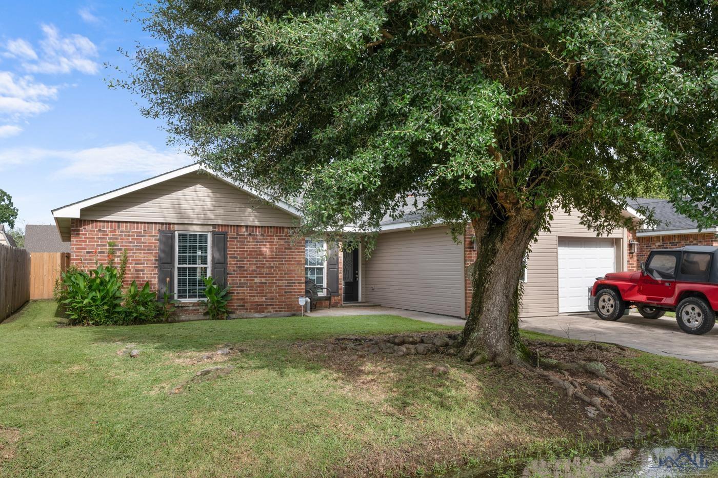 215 Cypress Village Dr, Houma, Louisiana image 2