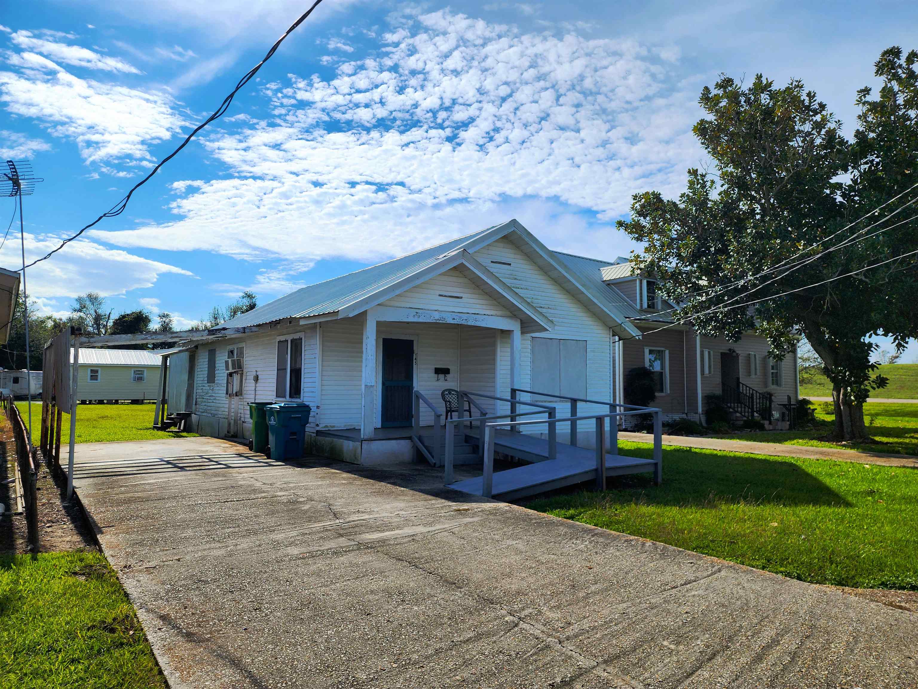 145 Lefort Lane, Golden Meadow, Louisiana image 3