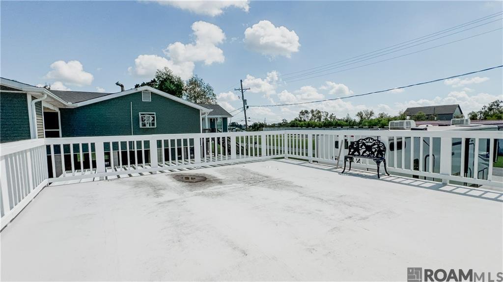 4972 Anthony Lane, Barataria, Louisiana image 9