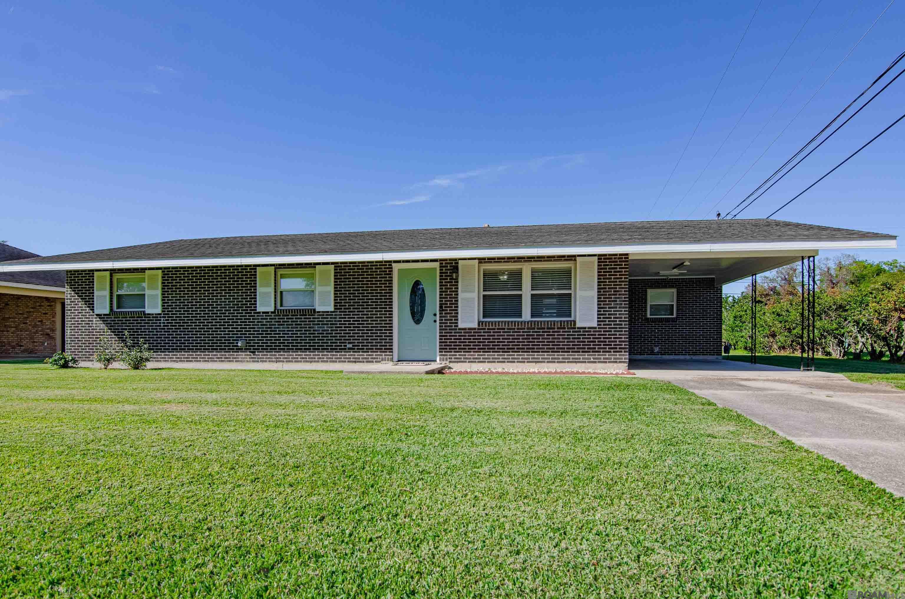 29417 Farwell Drive, Lacombe, Louisiana image 1