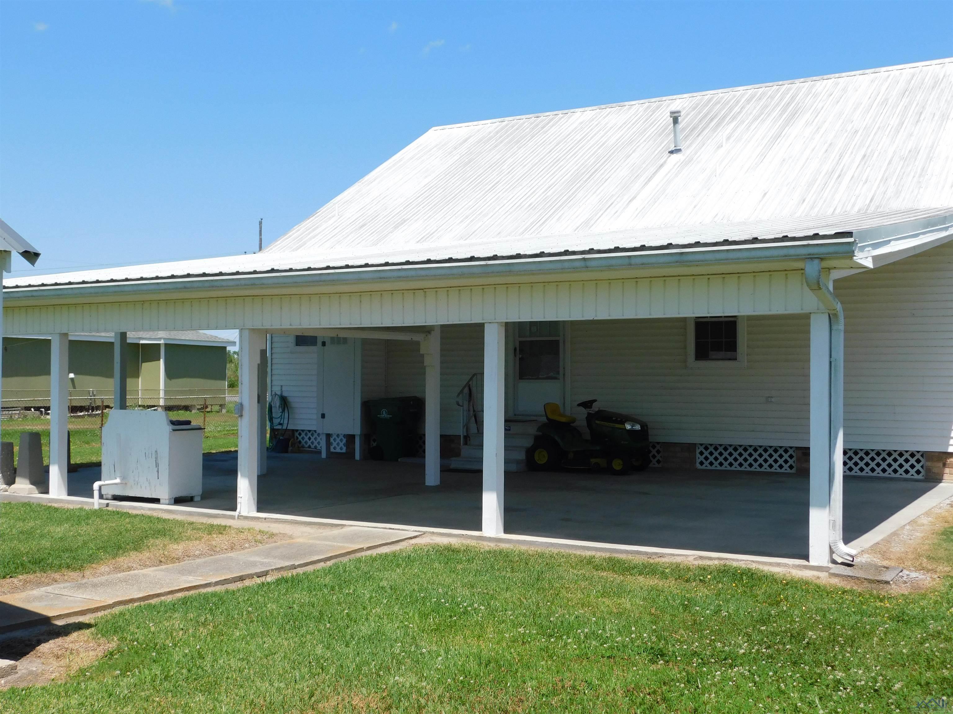 17426 West Main Street, Cut Off, Louisiana image 4