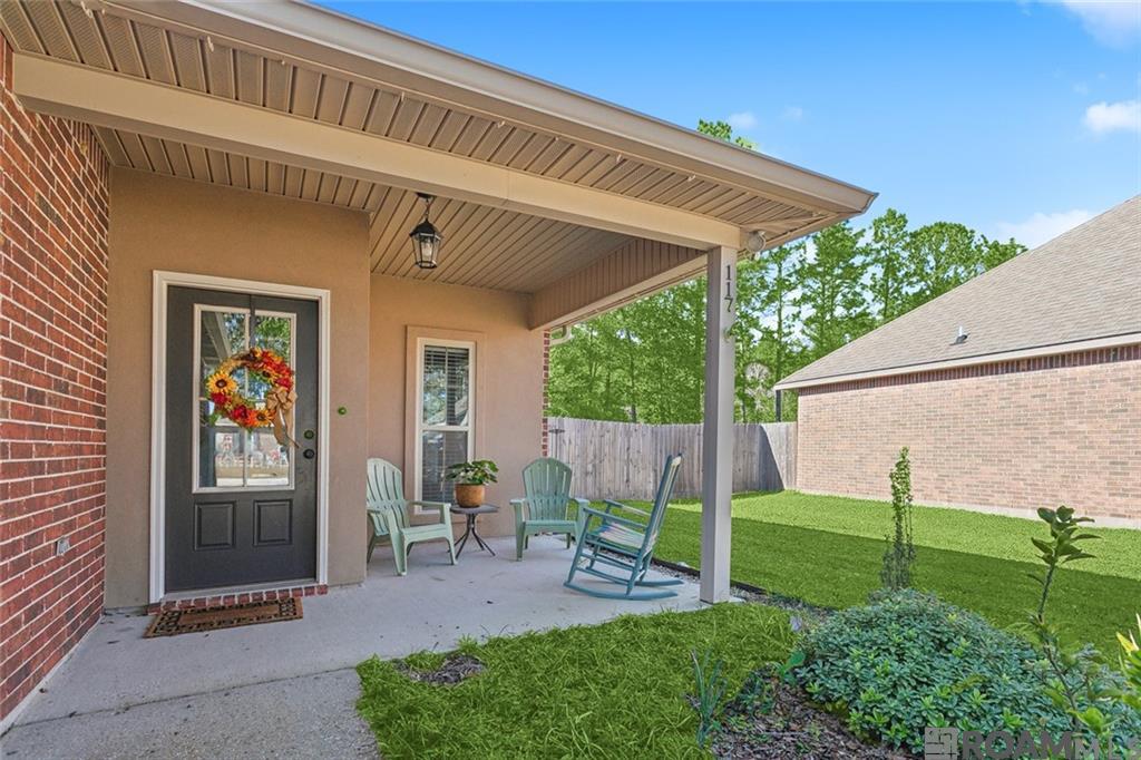 117 Meadow Spring Place, Covington, Louisiana image 2
