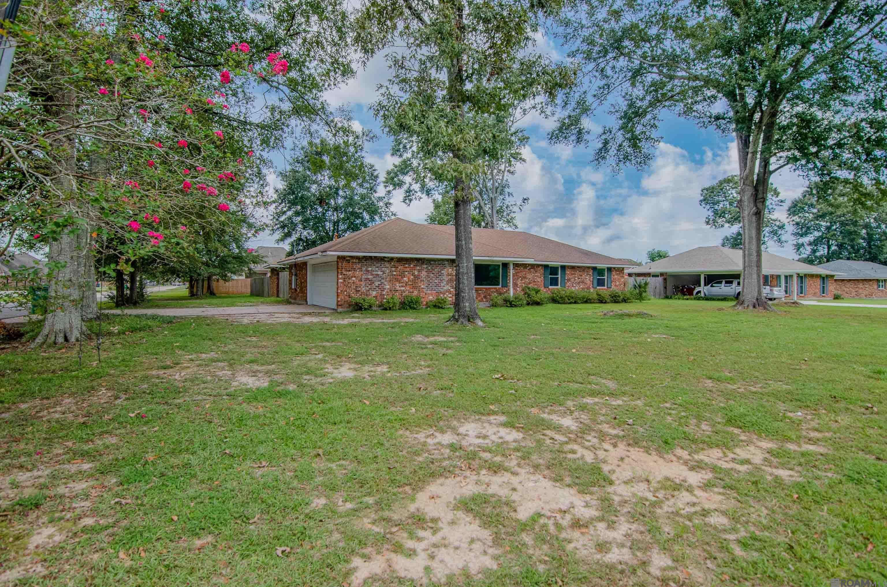 5007 Gloria St, Zachary, Louisiana image 2