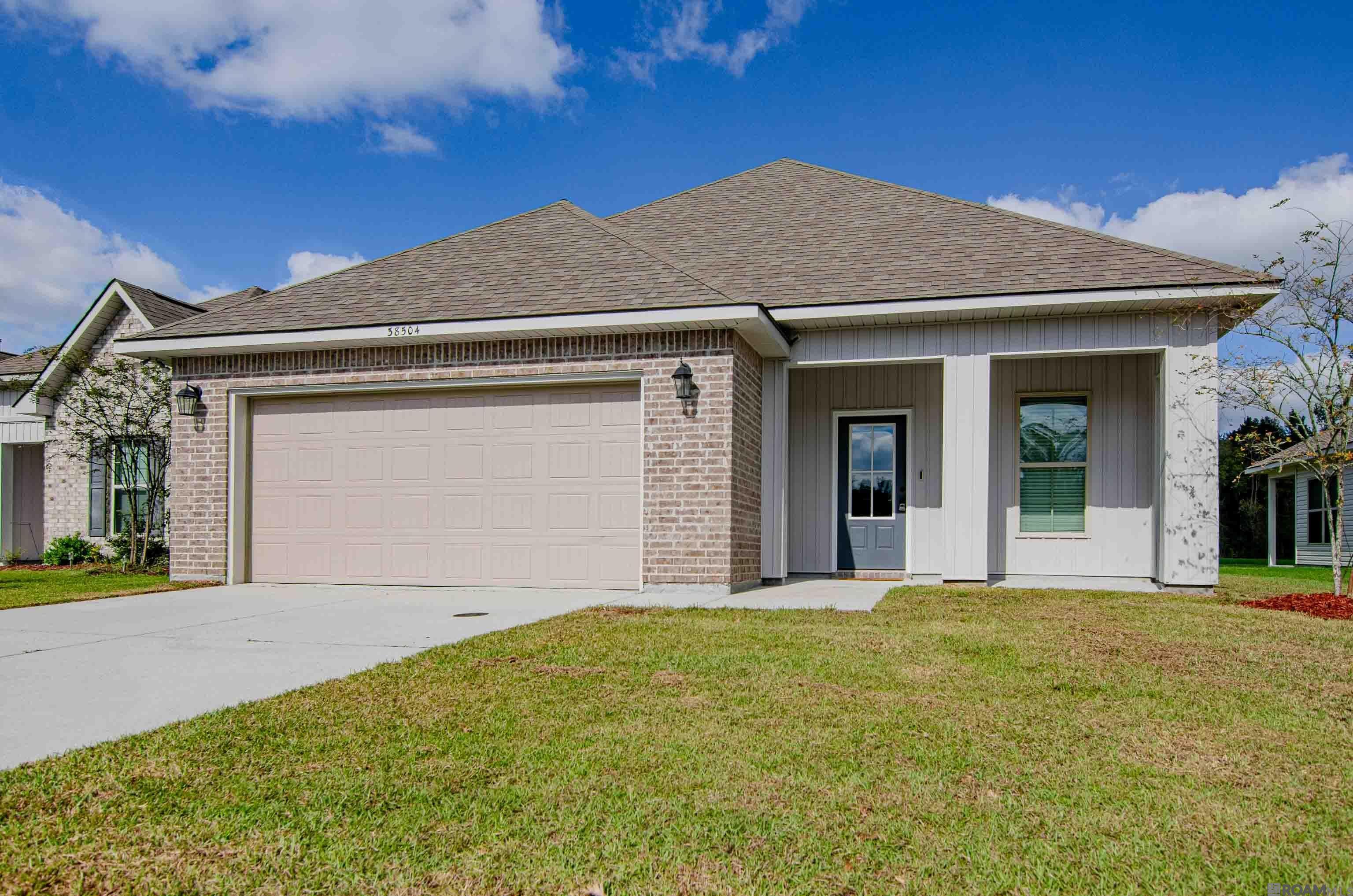 38504 Maidens Blush St, Gonzales, Louisiana image 2