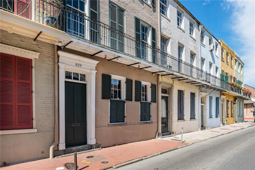 833 Burgundy Street, New Orleans, Louisiana image 14