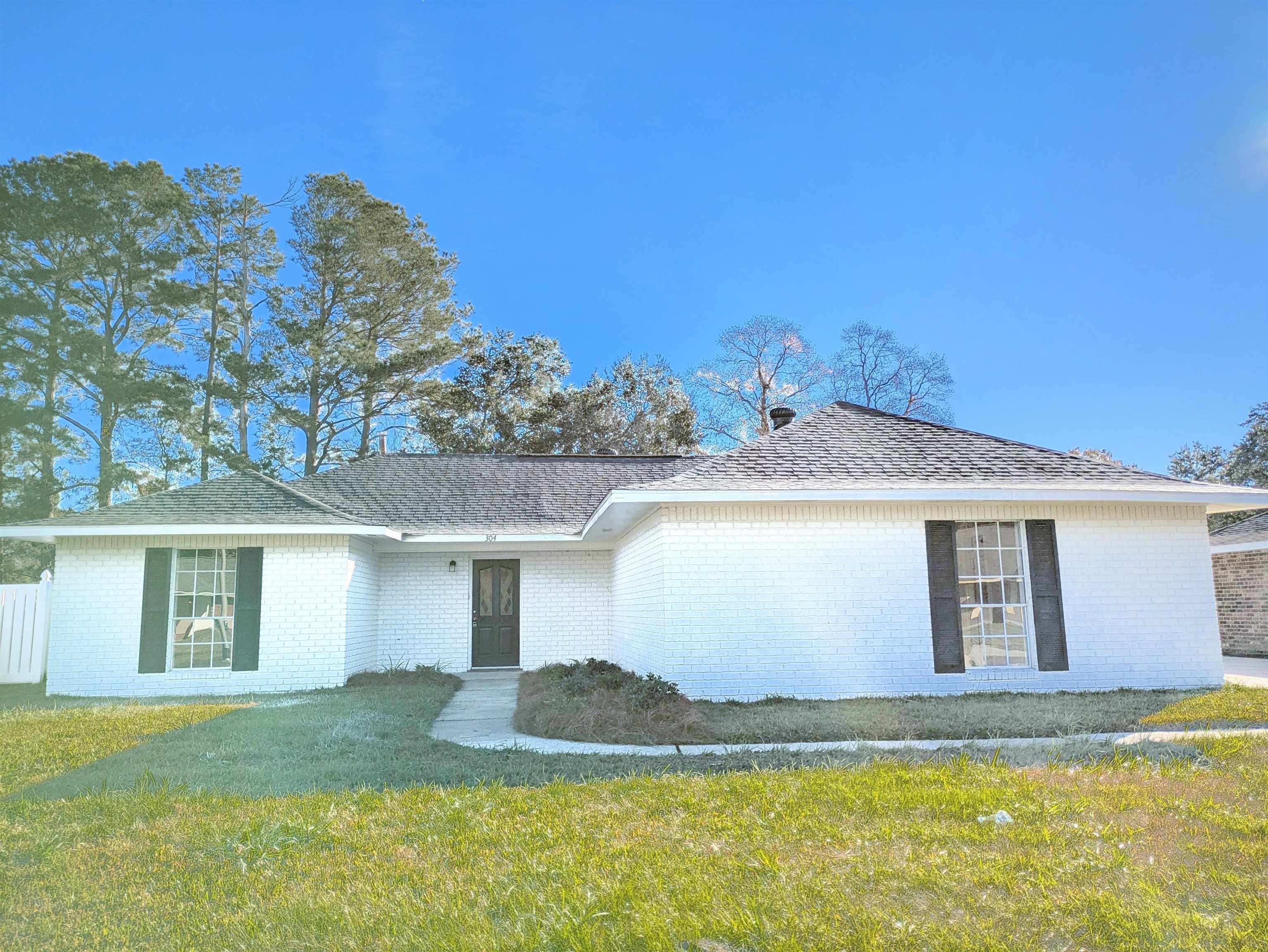 304 Sandra Dr, Baker, Louisiana image 1