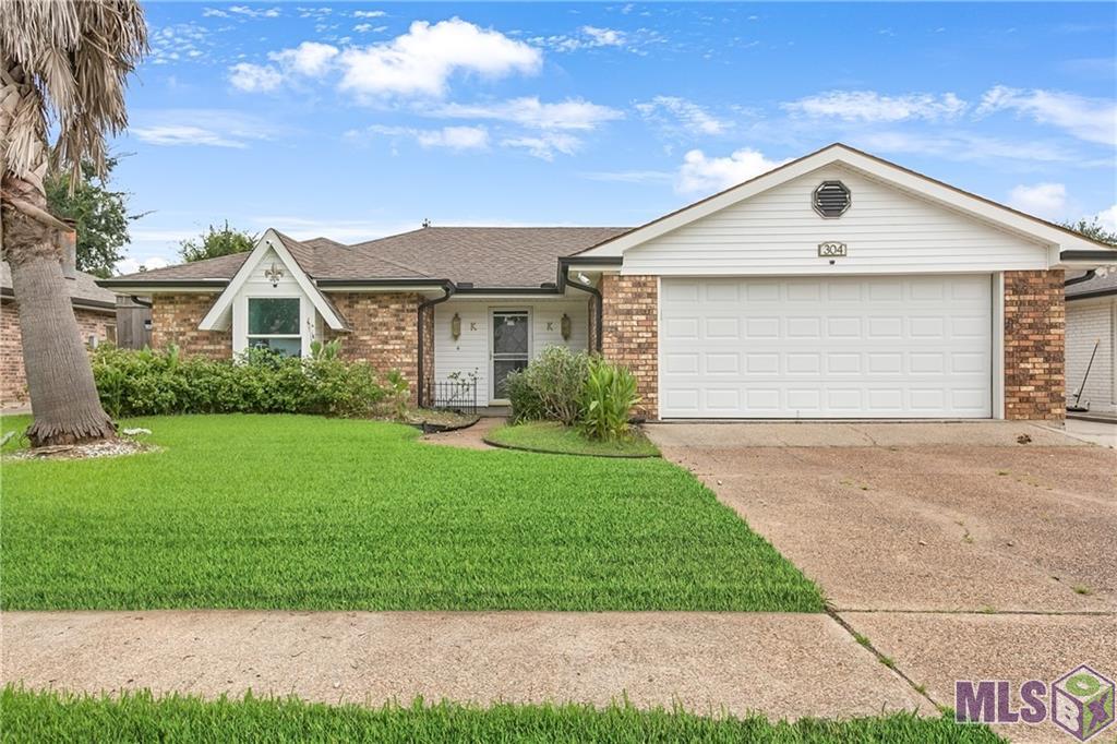 1037 Sandalwood Drive, Harvey, Louisiana image 3