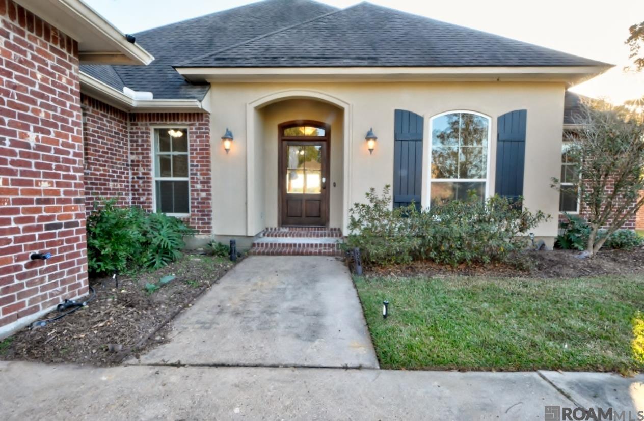 22453 Fairway View Dr, Zachary, Louisiana image 3