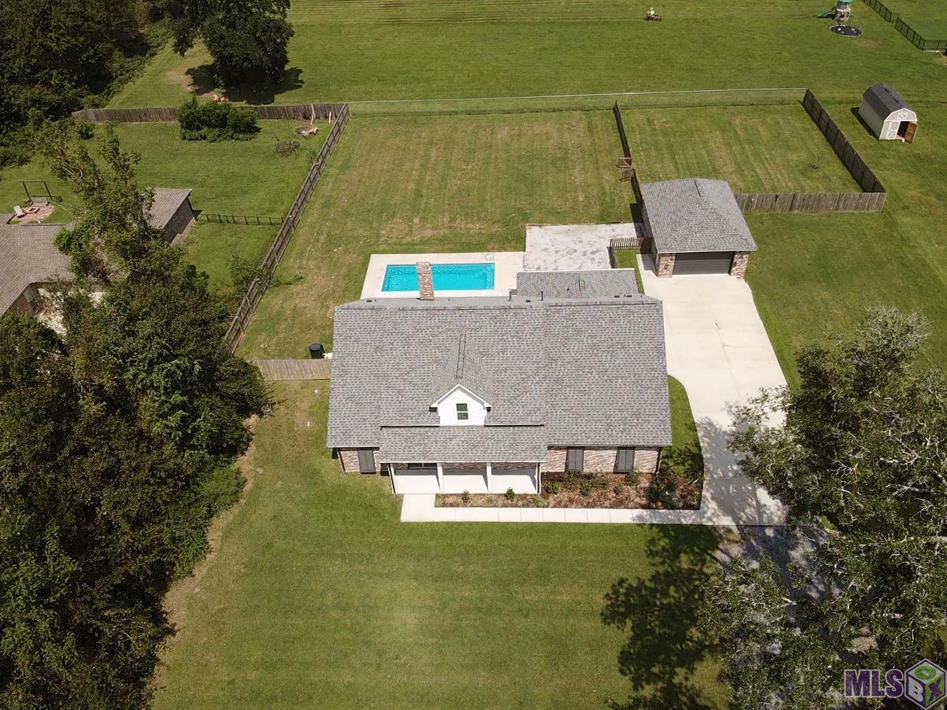 42496 Black Bayou Rd, Gonzales, Louisiana image 2