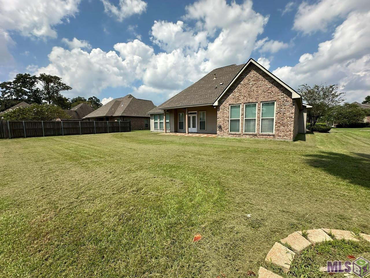 1531 City Place St, Gonzales, Louisiana image 27