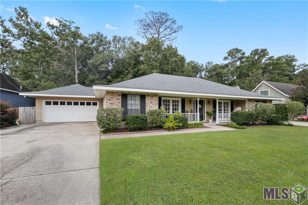 105 Oak Leaf Drive, Slidell, Louisiana image 2