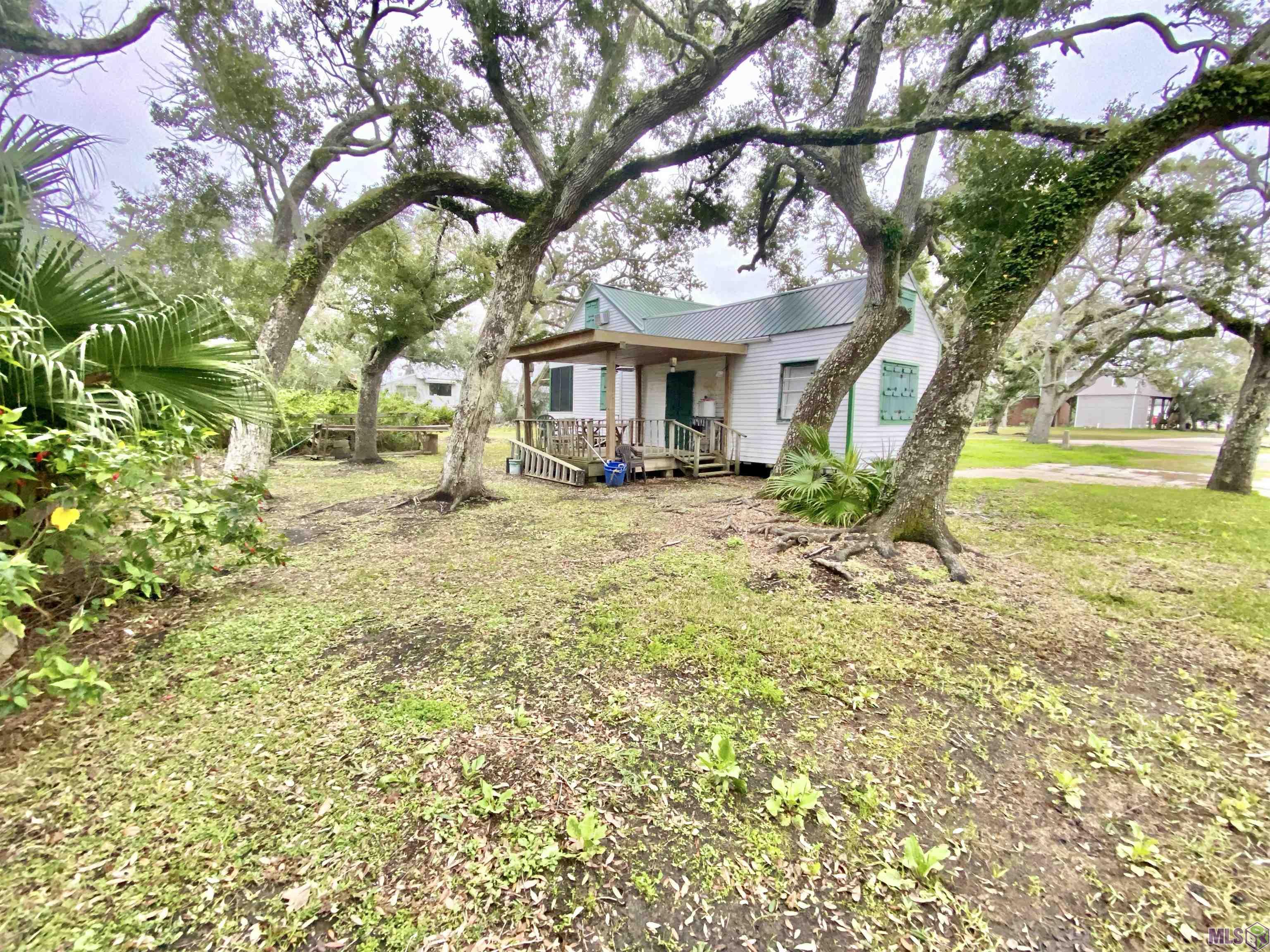 196 Coulon Rigaud Lane, Grand Isle, Louisiana image 6