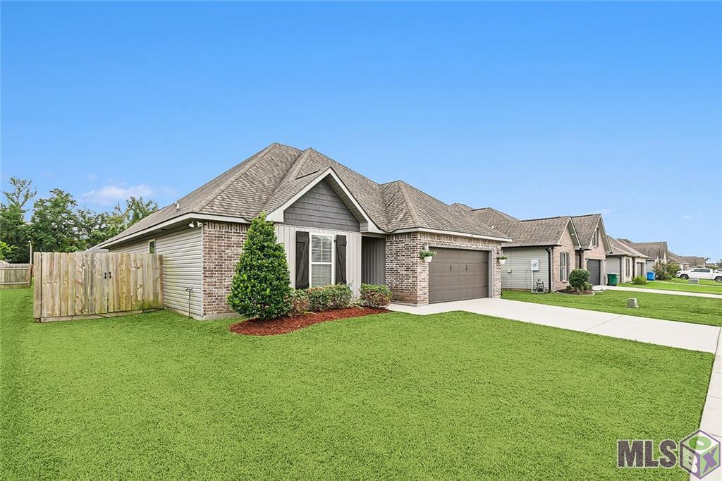 313 Ashton Oaks Lane, Luling, Louisiana image 2