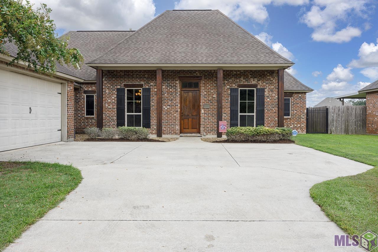 39103 Driftwood Lake Dr, Gonzales, Louisiana image 1