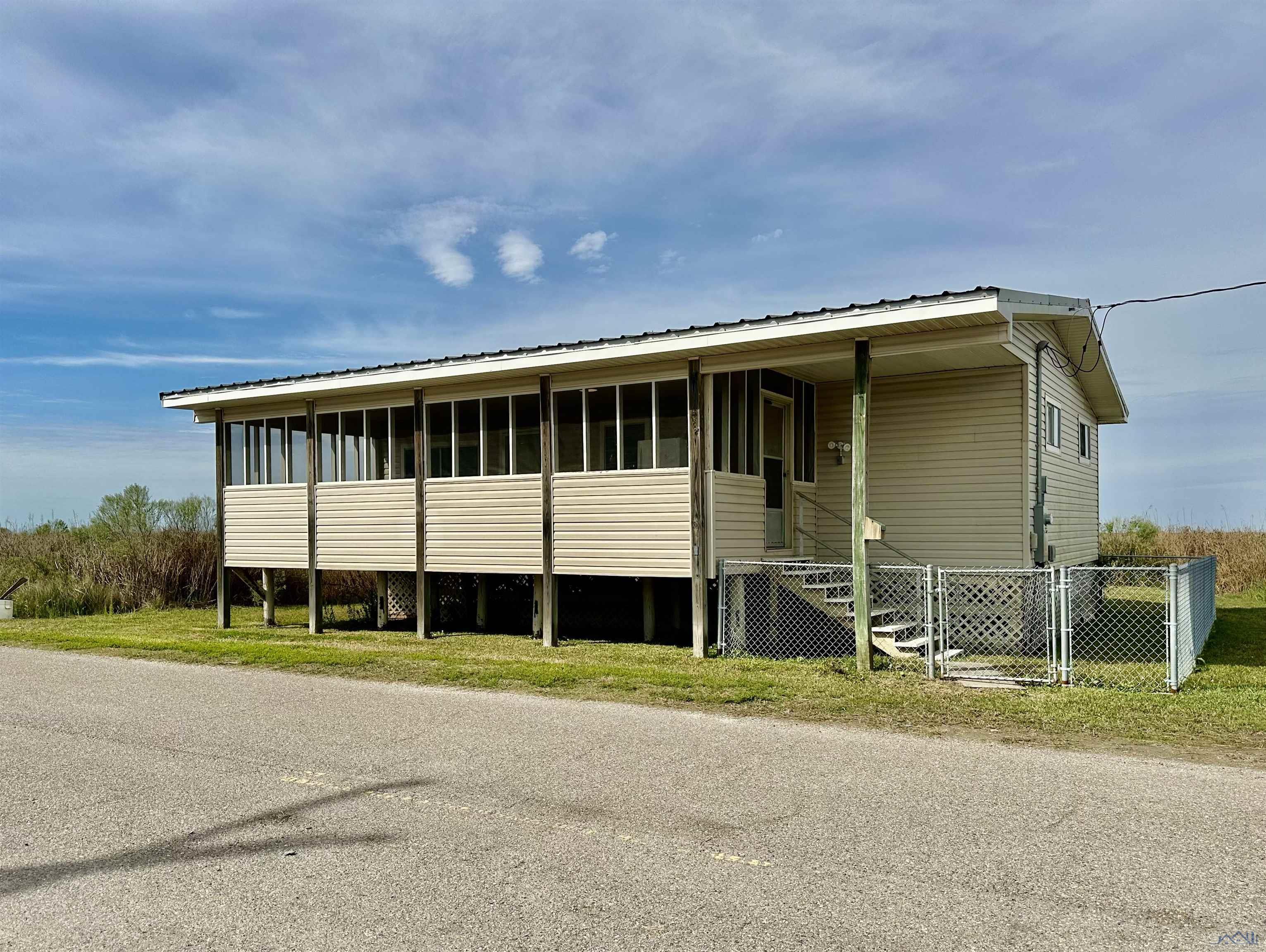 1095/1096 Four Point Rd, Dulac, Louisiana image 2