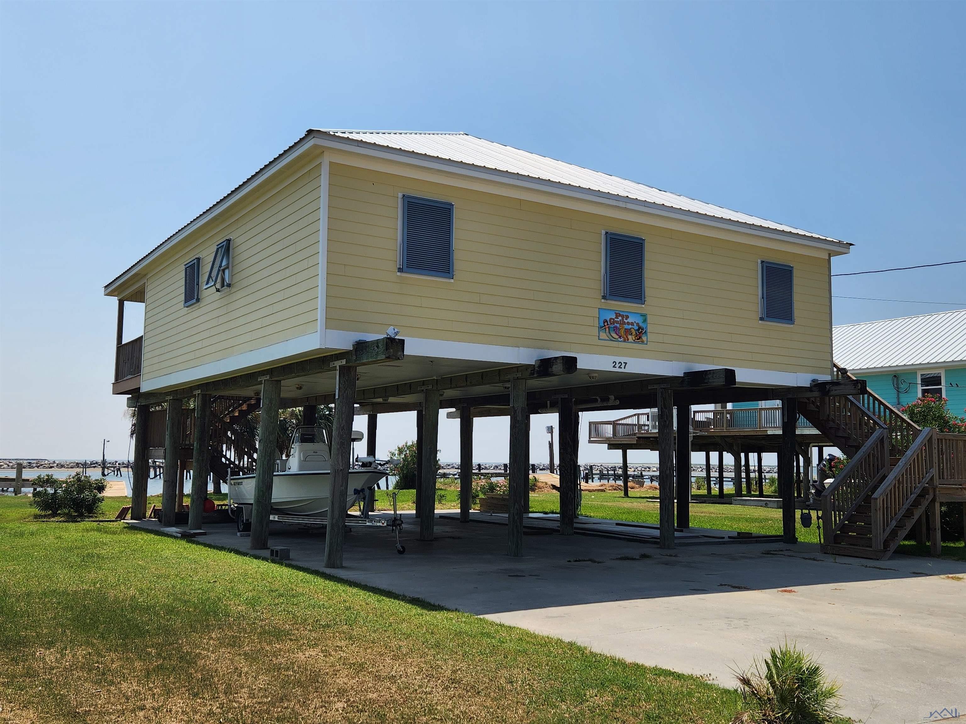 227 W Central Ave, Grand Isle, Louisiana image 3