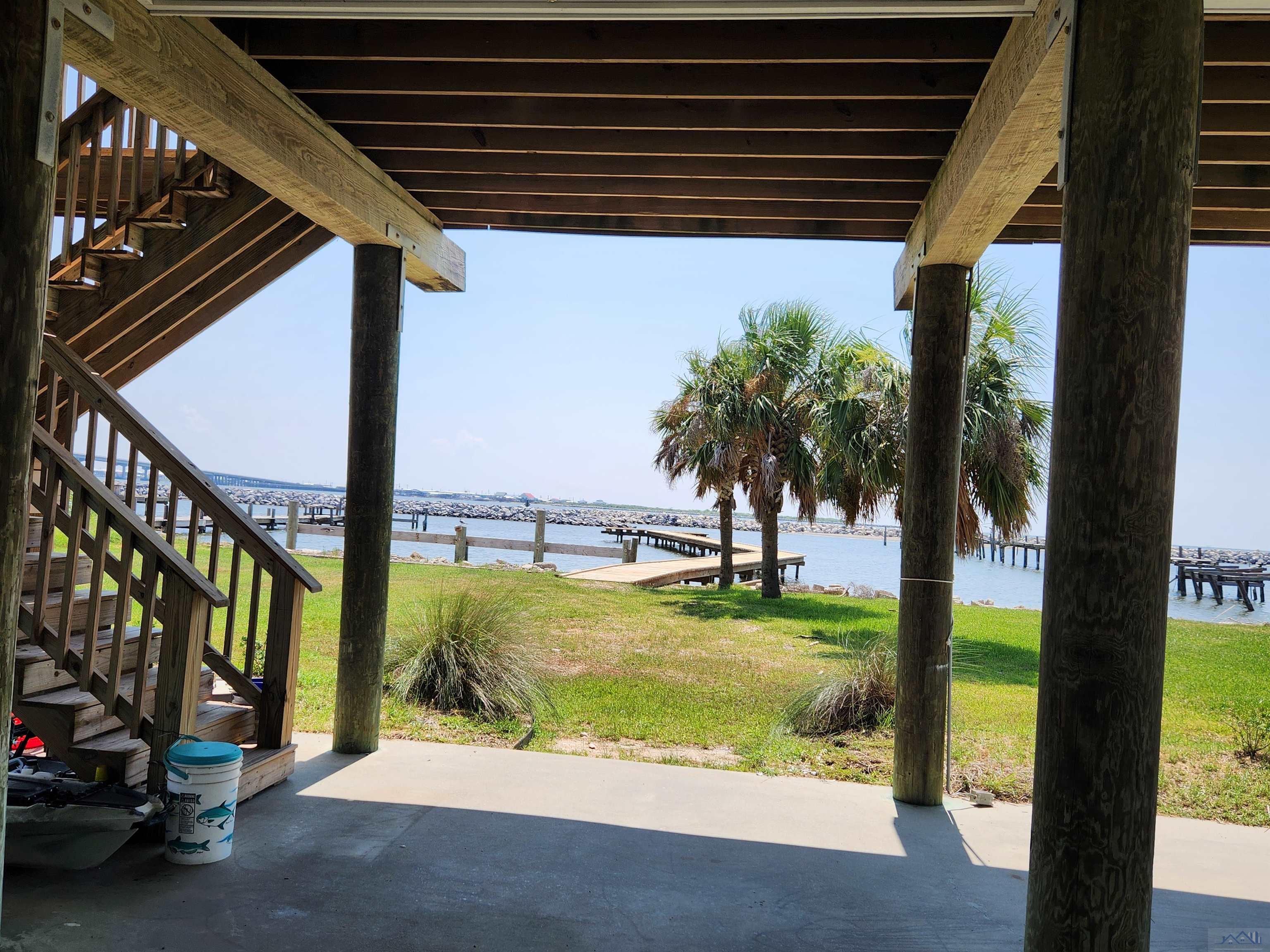 227 W Central Ave, Grand Isle, Louisiana image 9