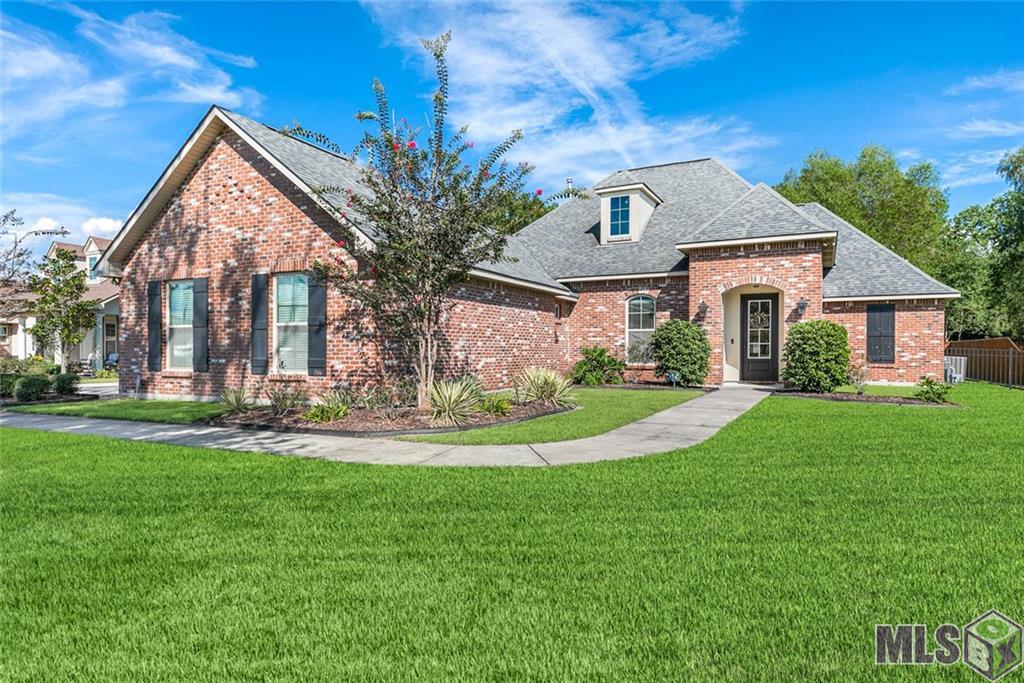 295 Saw Grass Loop, Covington, Louisiana image 1