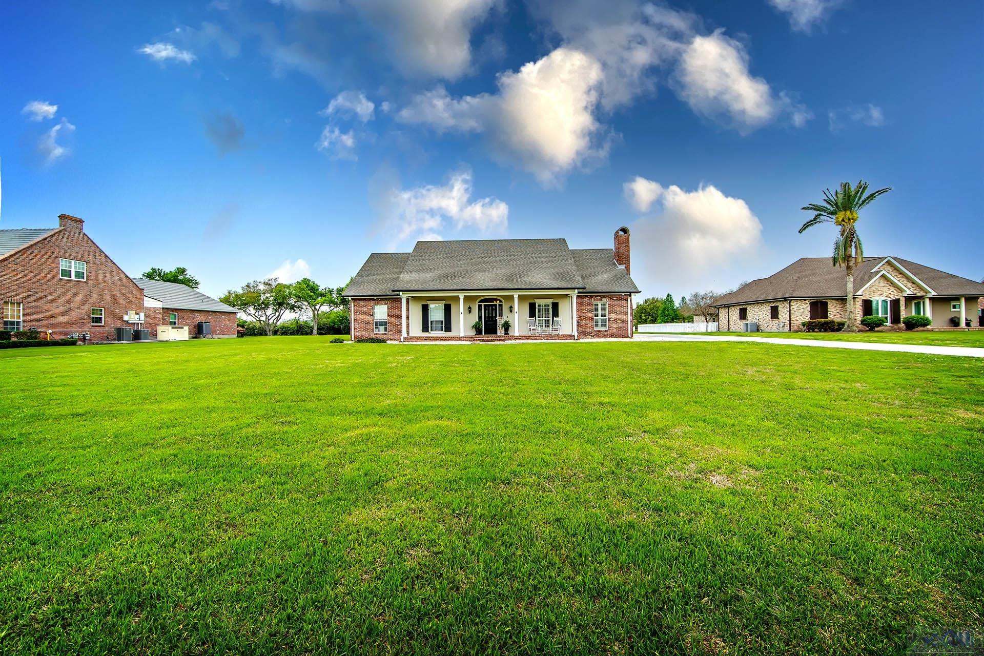 13 Waverly Way, Houma, Louisiana image 2