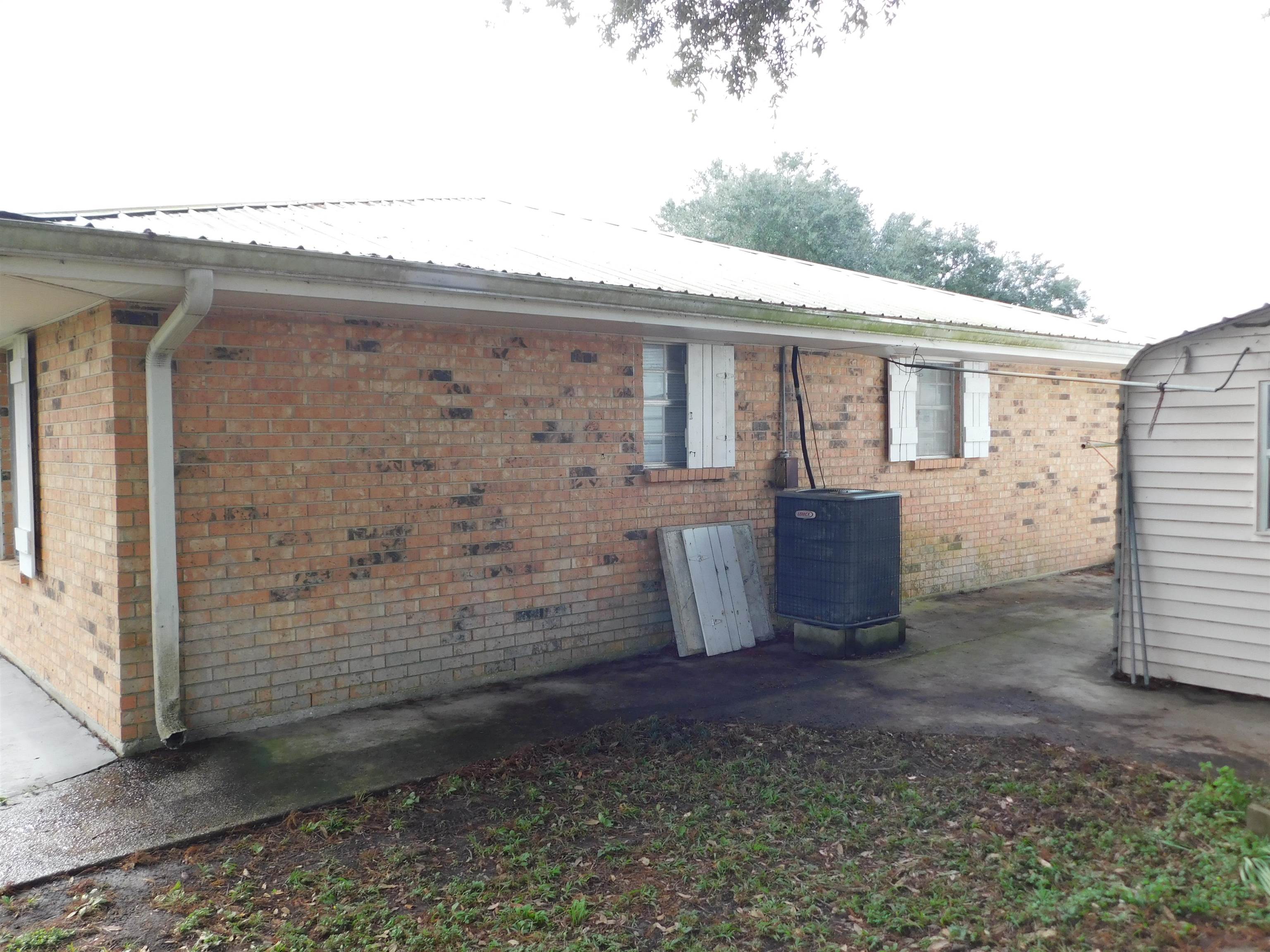 373 Chester Lee Street, Larose, Louisiana image 2