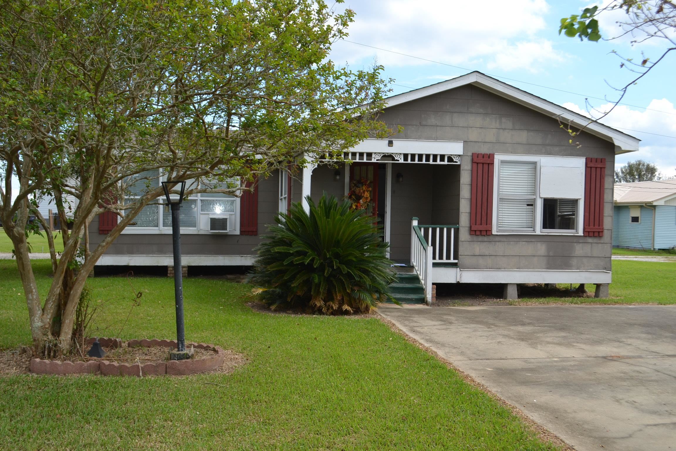 128 Alida Lane, Larose, Louisiana image 2