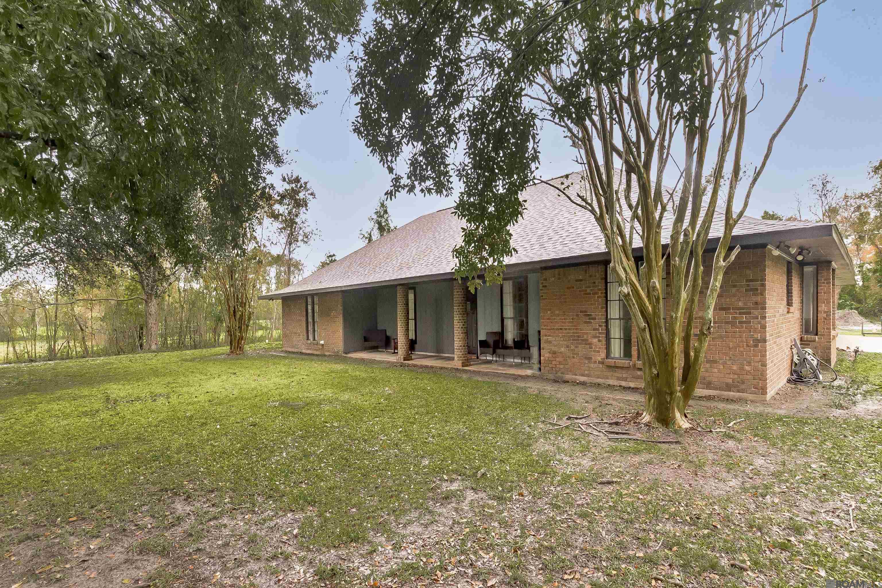 10051 N River Rd, Port Allen, Louisiana image 2