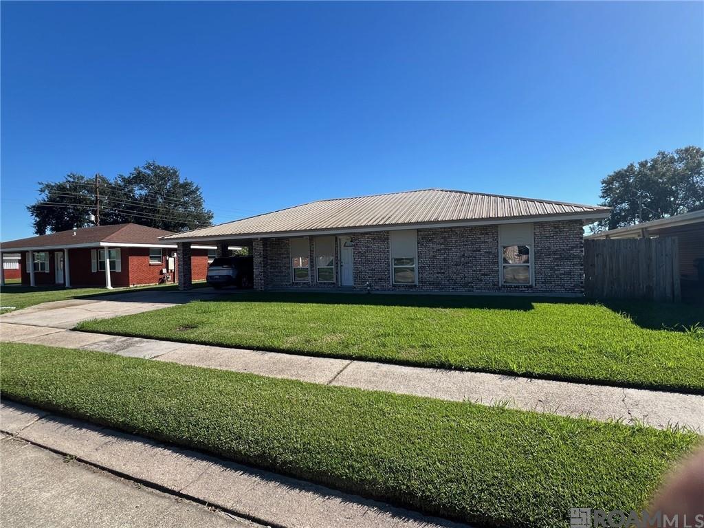 1105 Lecompte Drive, Westwego, Louisiana image 2