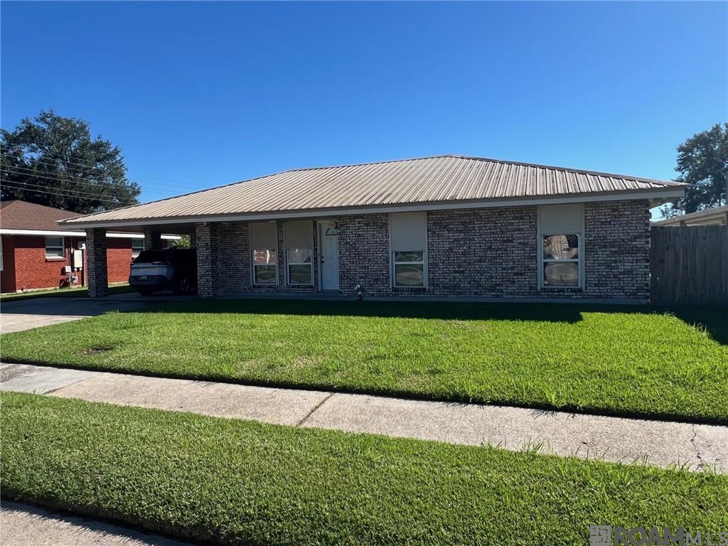 1105 Lecompte Drive, Westwego, Louisiana image 1